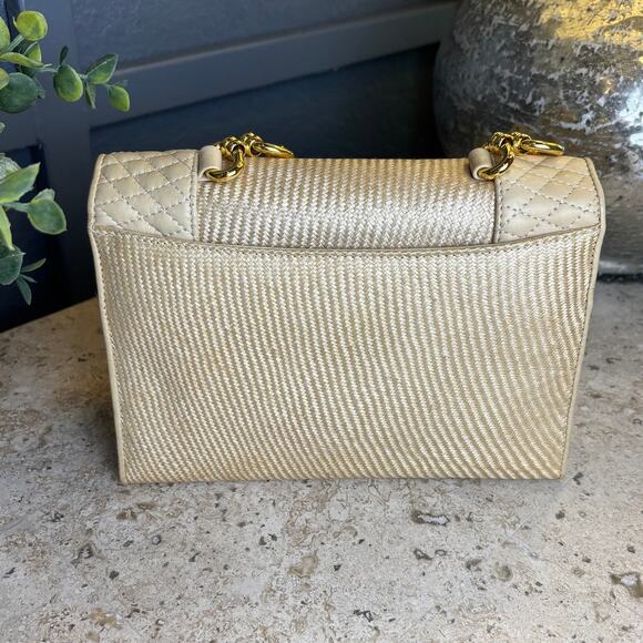 Bally Bone Ivory Cream Vintage Leather Quilted Woven Chain Shoulder Bag NWT - Picture 2 of 10